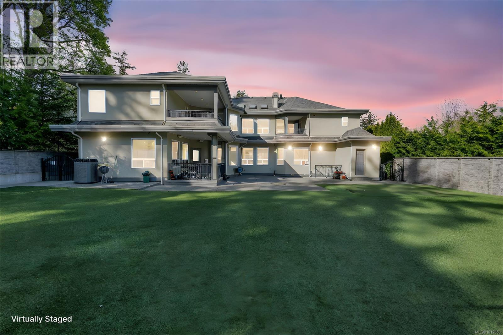 4668 Cordova Bay Rd, Saanich