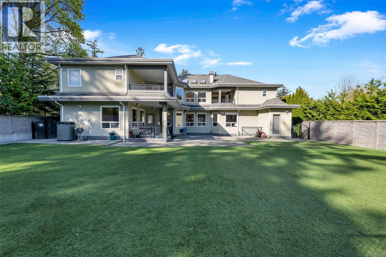 4668 Cordova Bay Rd, Saanich
