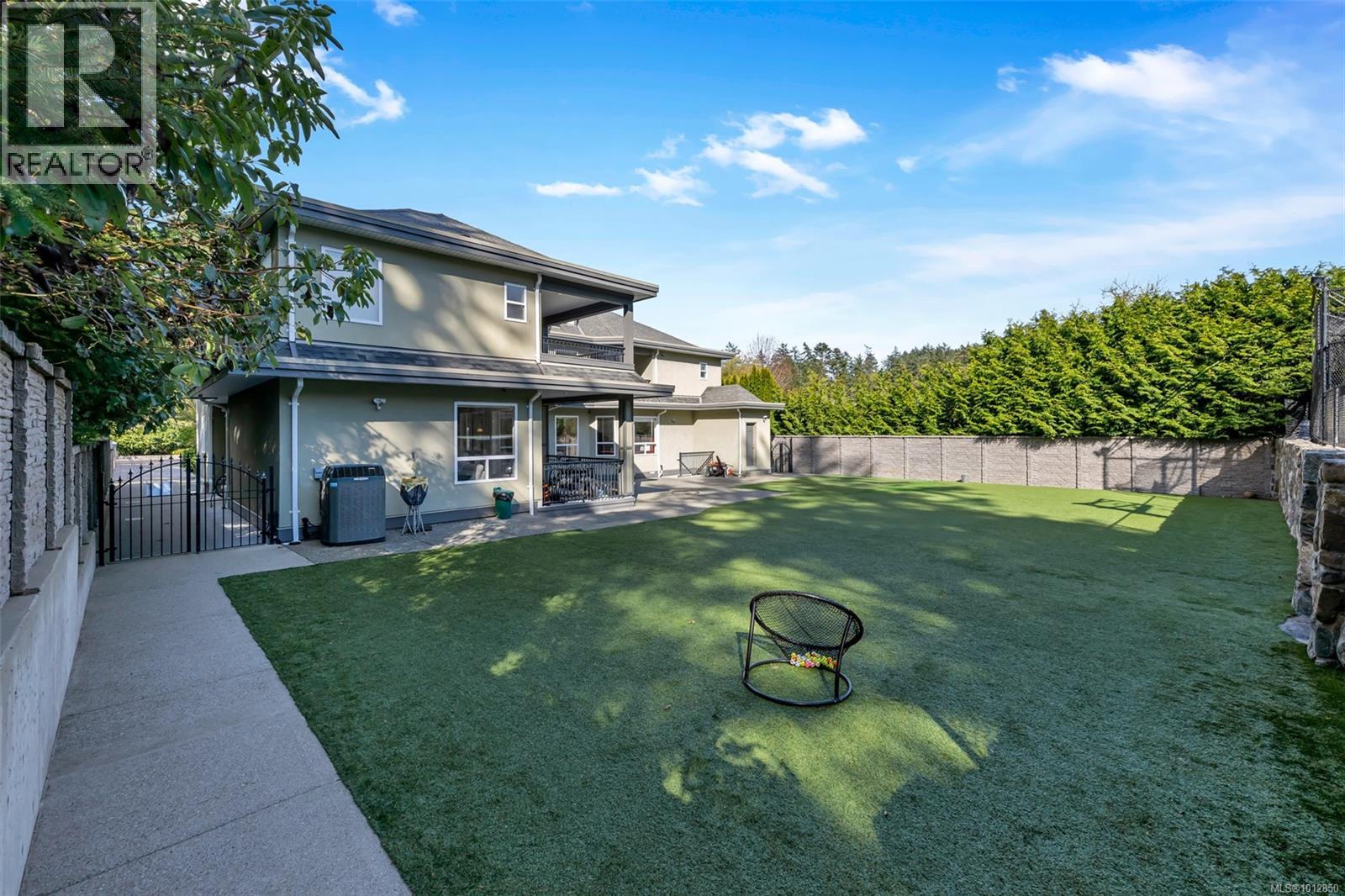 4668 Cordova Bay Rd, Saanich