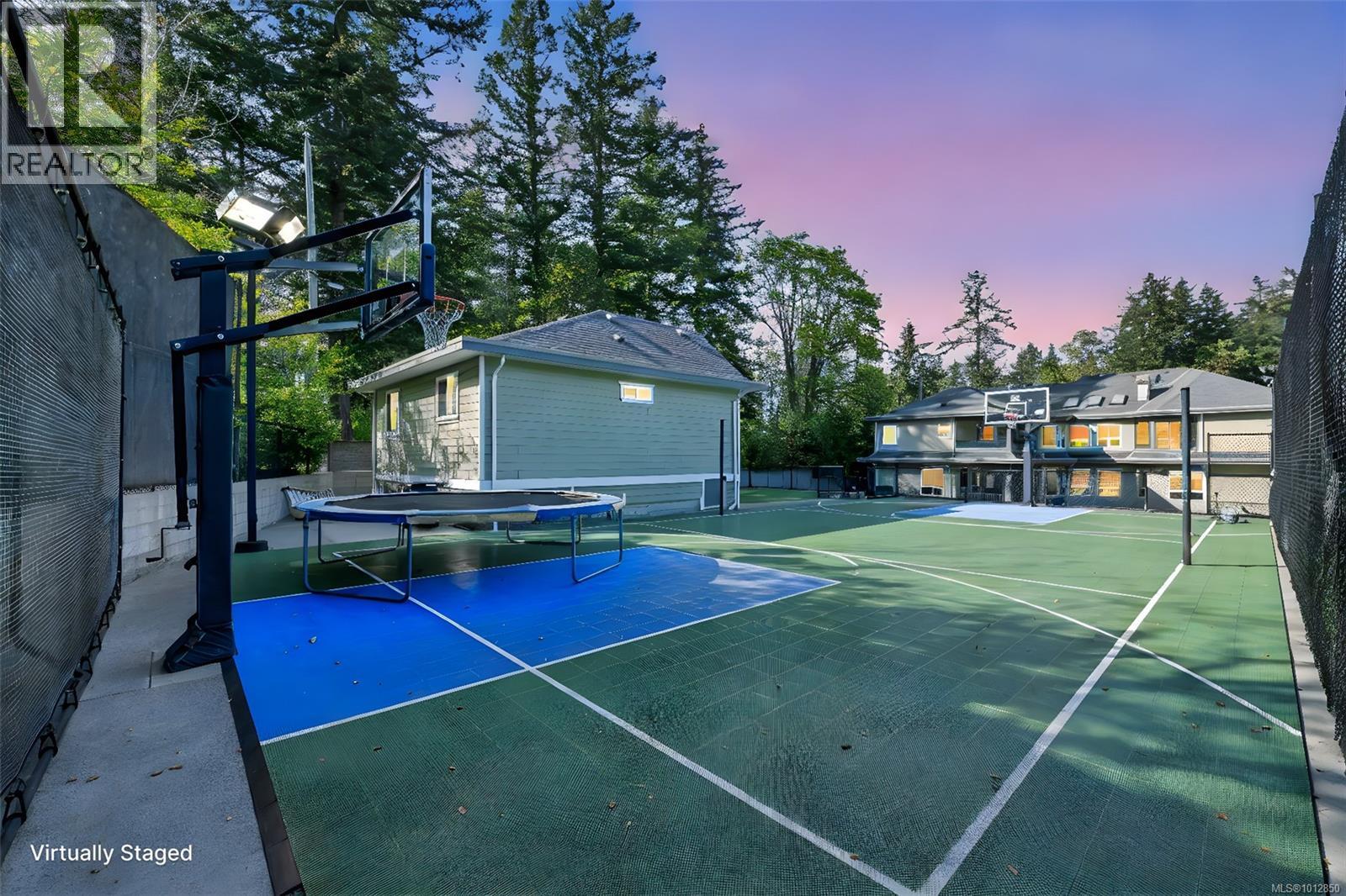 4668 Cordova Bay Rd, Saanich