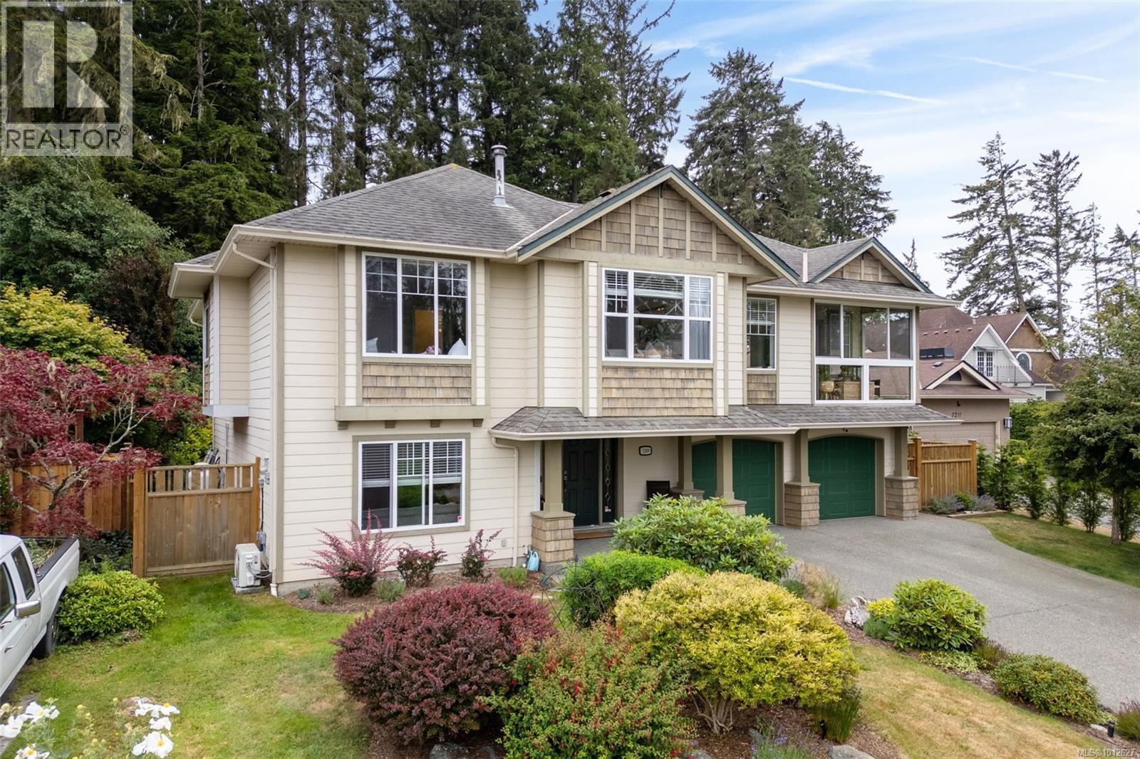 7209 Austins Pl, Sooke