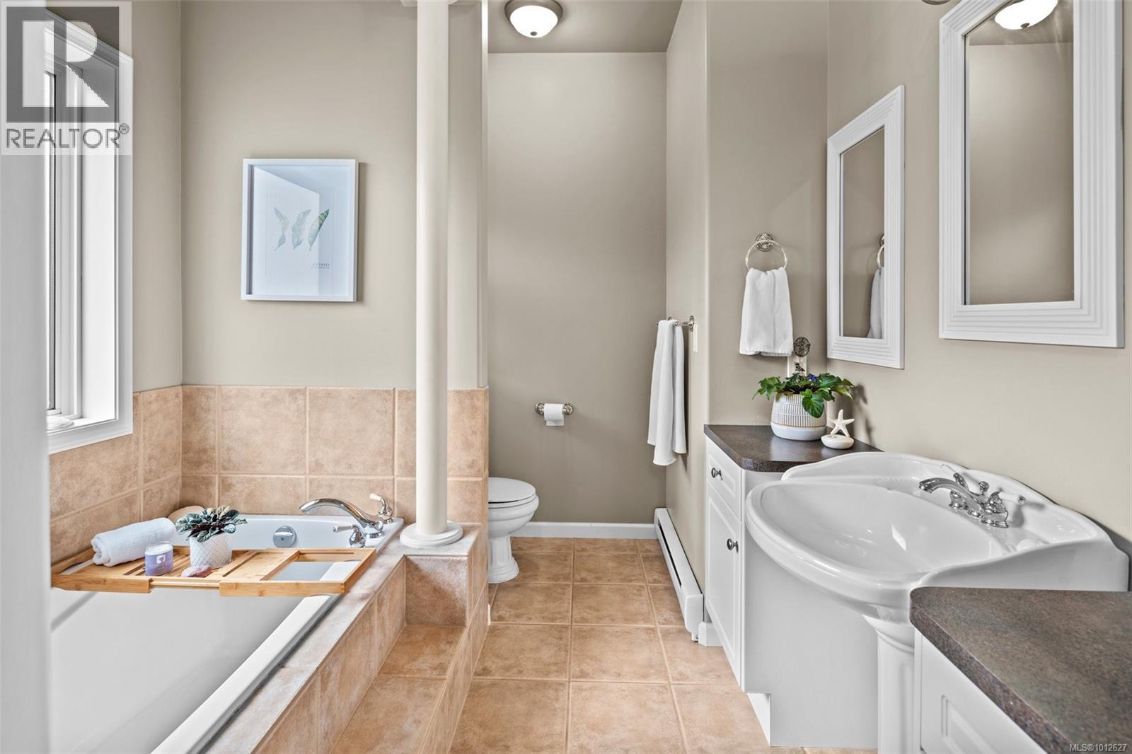 7209 Austins Pl, Sooke