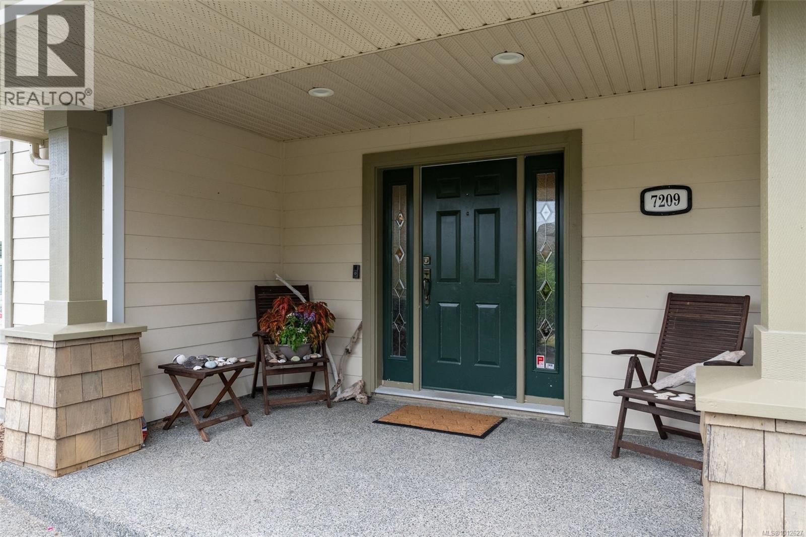 7209 Austins Pl, Sooke