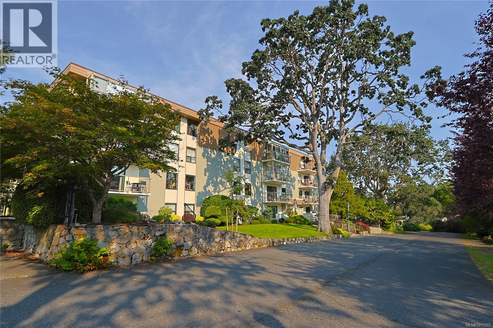 201 2125 Oak Bay Avenue, Oak Bay