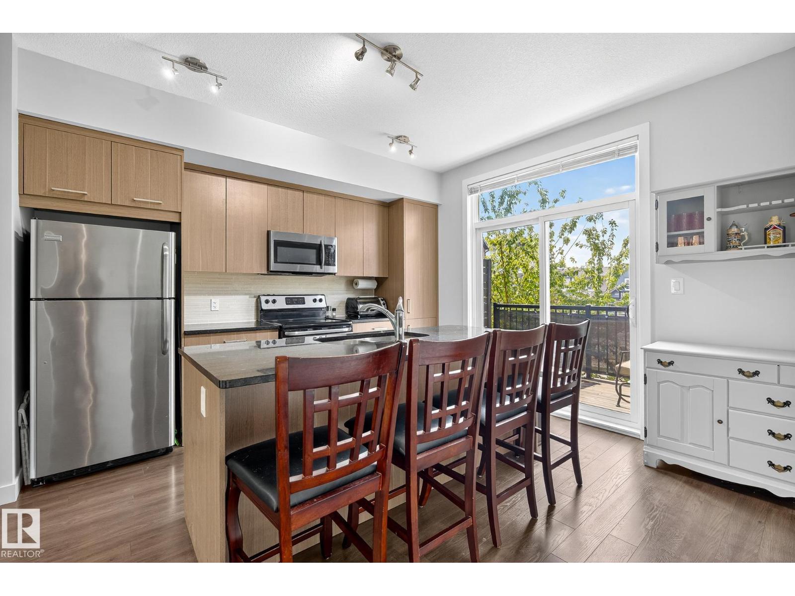 Photo 6 of 6 2560 Pegasus Bv Nw, Edmonton AB