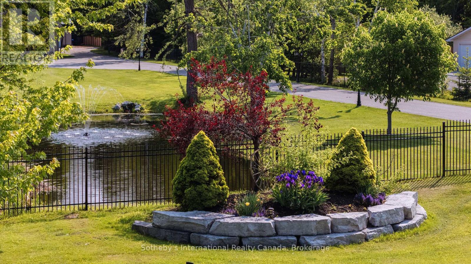 Photo 39 of 129 Bass Line, Oromedonte ON
