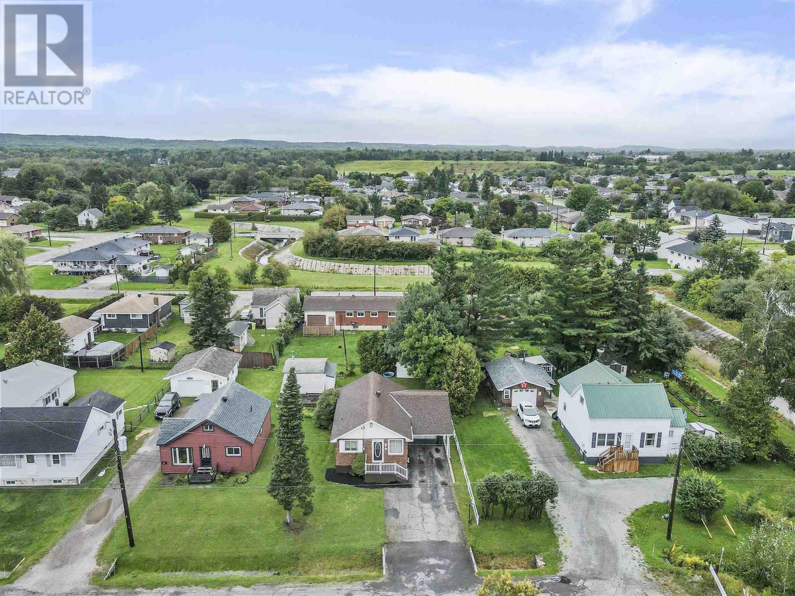 Photo 38 of 236 Hampton Rd, Sault Ste Marie ON