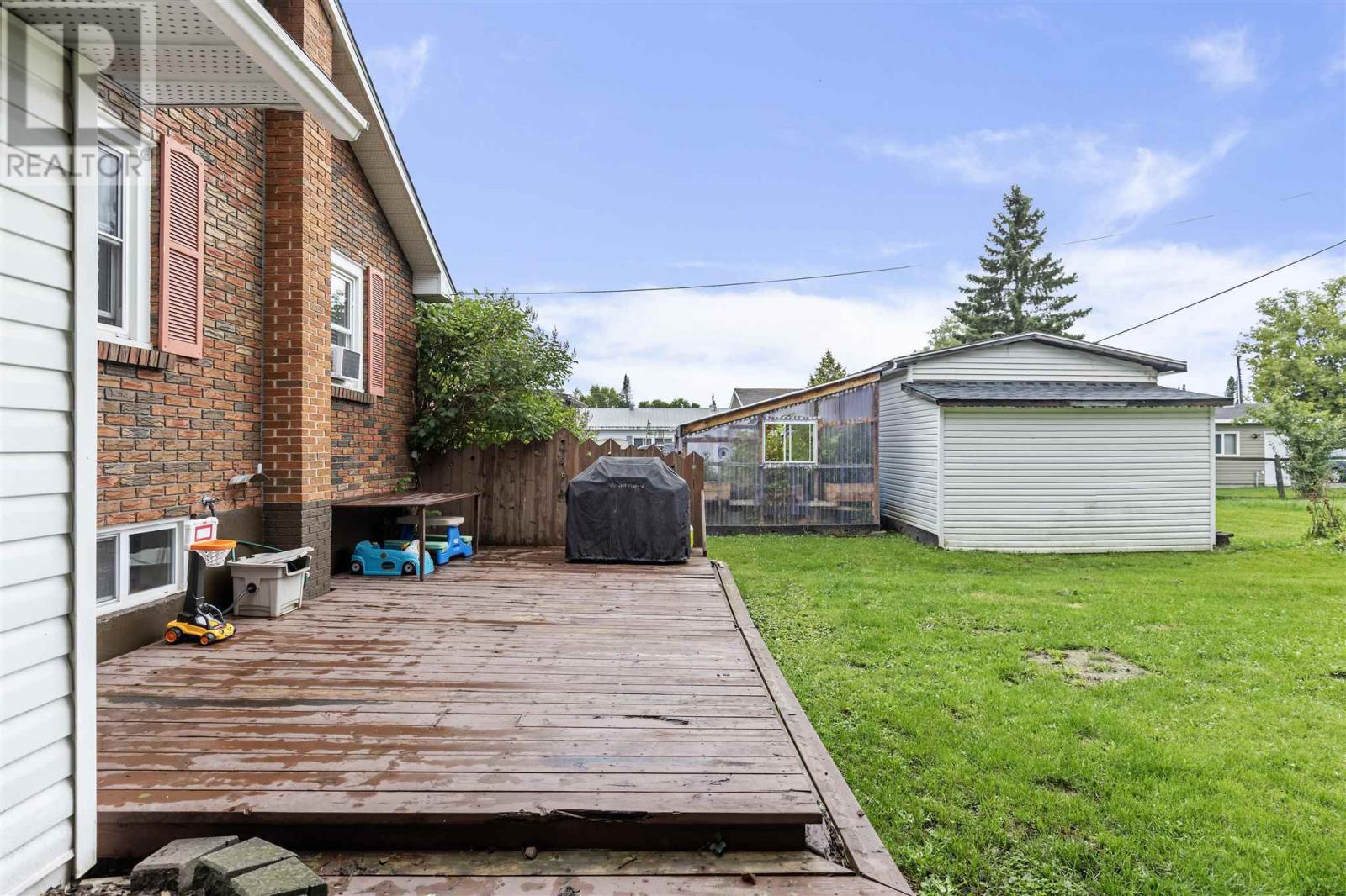 Photo 32 of 236 Hampton Rd, Sault Ste Marie ON