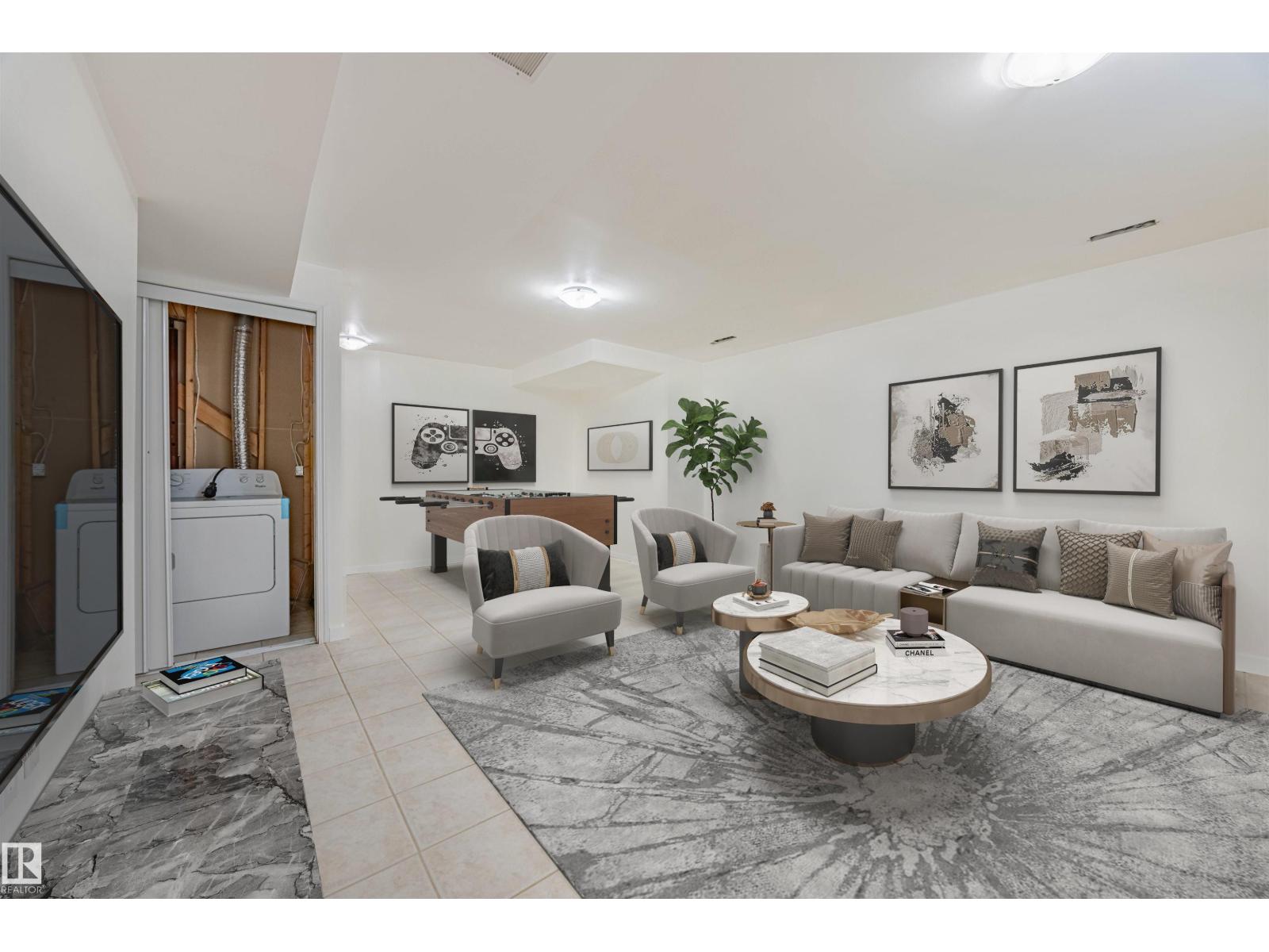 Photo 23 of 9327 103 Av Nw, Edmonton AB