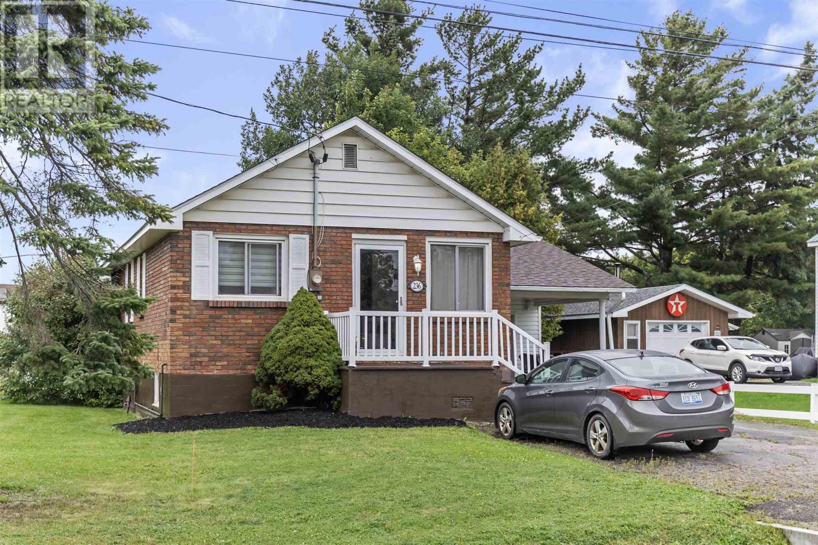 Photo 43 of 236 Hampton Rd, Sault Ste Marie ON