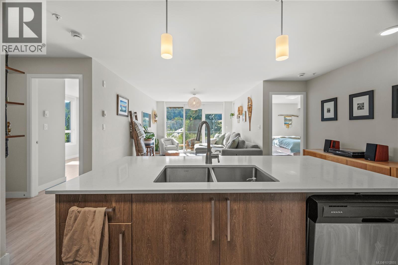 Photo 9 of 202 100 Presley Pl, View Royal BC