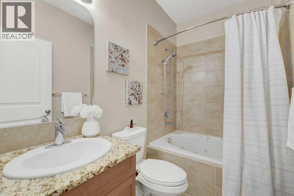 Photo 23 of 1402 Ravenscroft Avenue Se, Airdrie AB