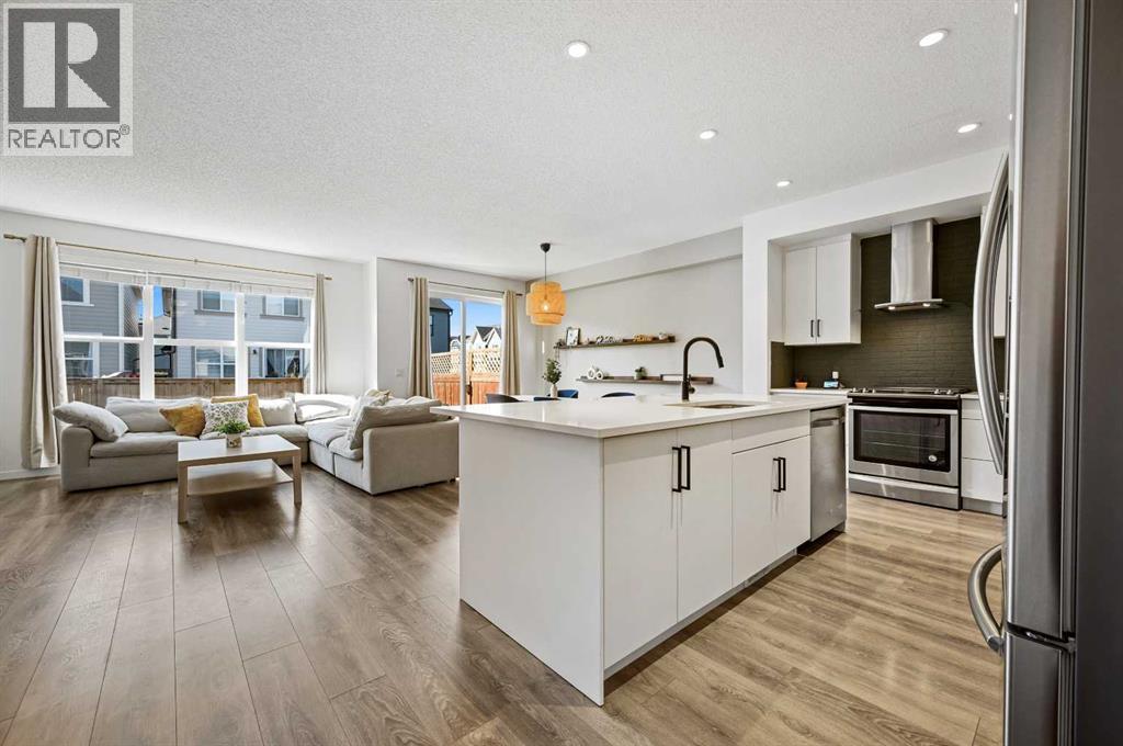 Photo 13 of 244 Masters Crescent Se, Calgary AB