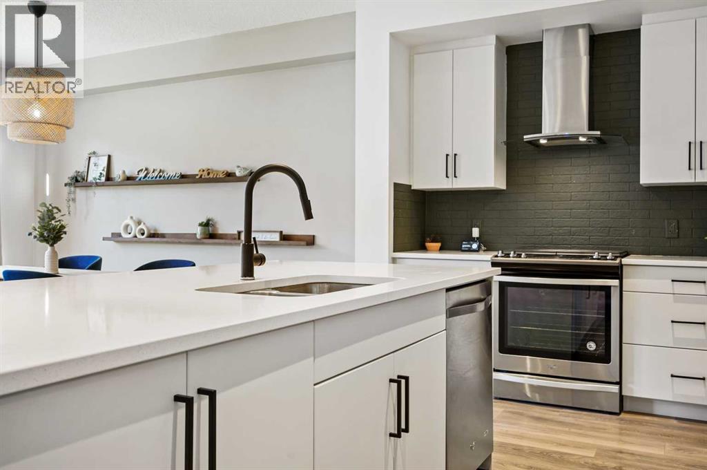 Photo 14 of 244 Masters Crescent Se, Calgary AB