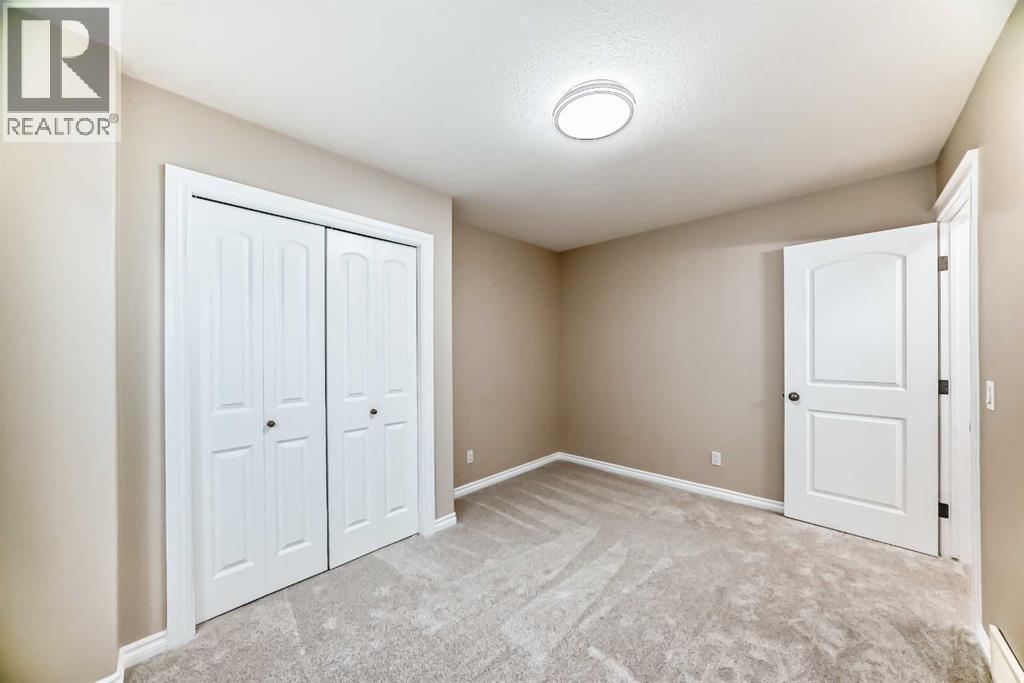 Photo 21 of 105 100 Coopers Common Sw, Airdrie AB