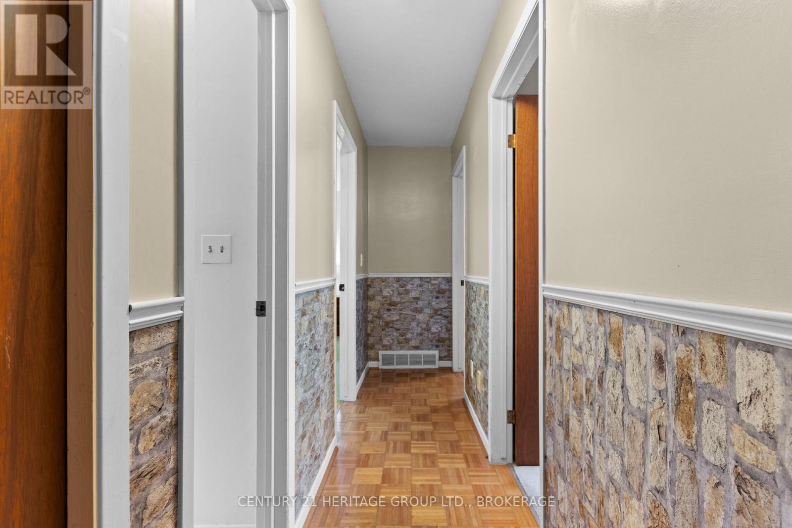 785 ALLUM AVENUE - 19