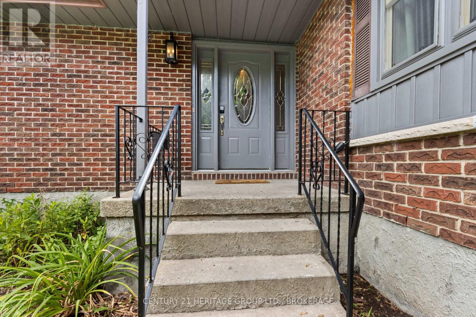 785 ALLUM AVENUE - 5
