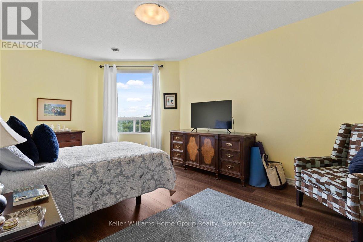 Photo 15 of 809 60 Wyndham Street S, Guelph ON