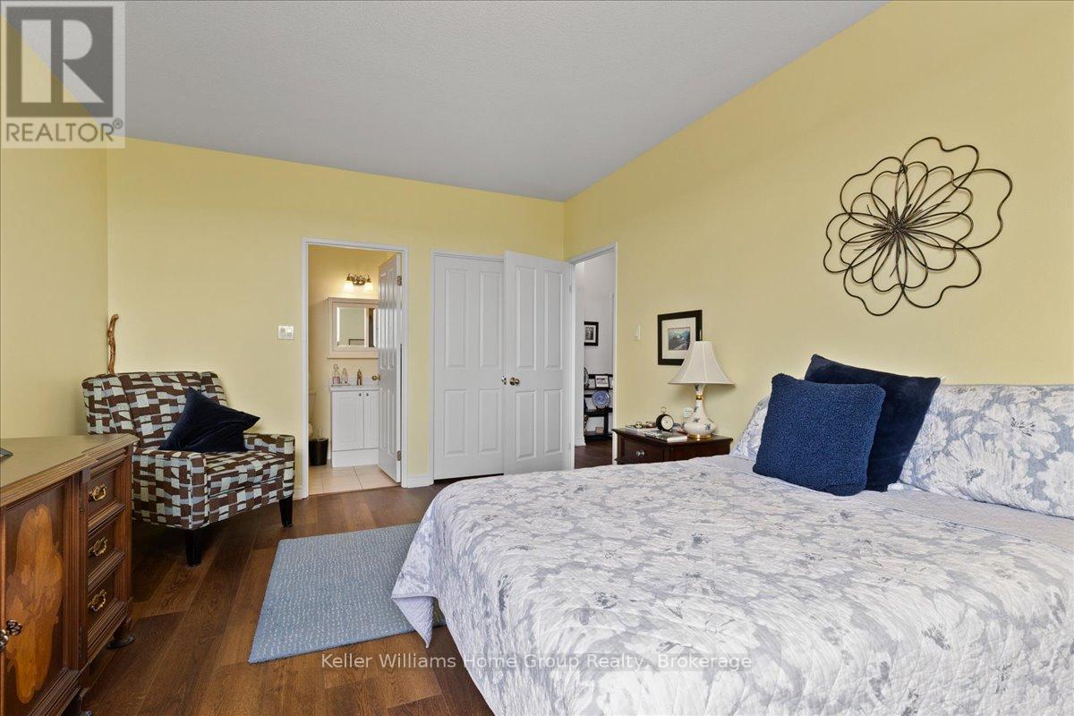 Photo 16 of 809 60 Wyndham Street S, Guelph ON