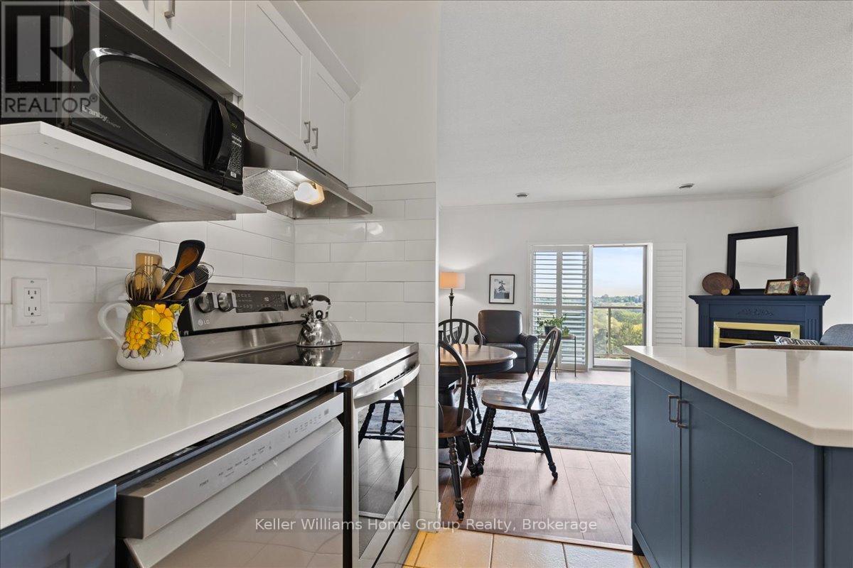 Photo 8 of 809 60 Wyndham Street S, Guelph ON