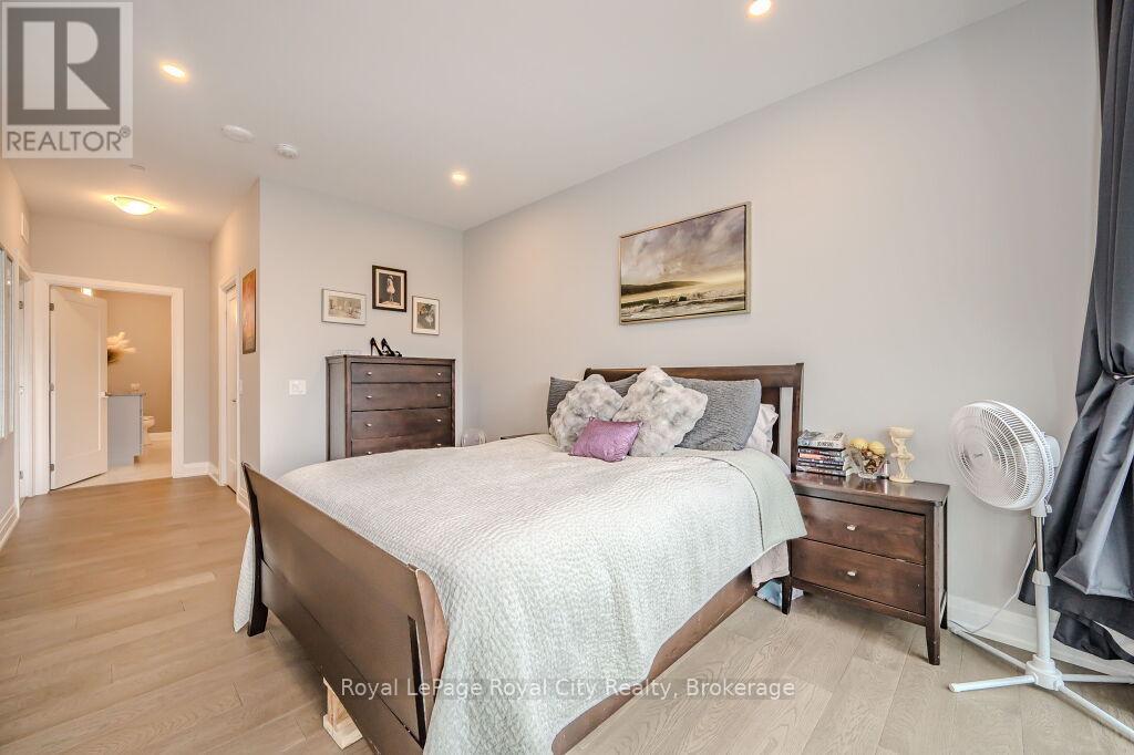 Photo 25 of 608 71 Wyndham Street S, Guelph ON