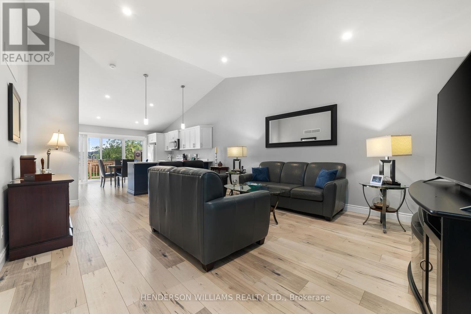 Photo 12 of 84 Farrington Crescent, Prince Edward County ON