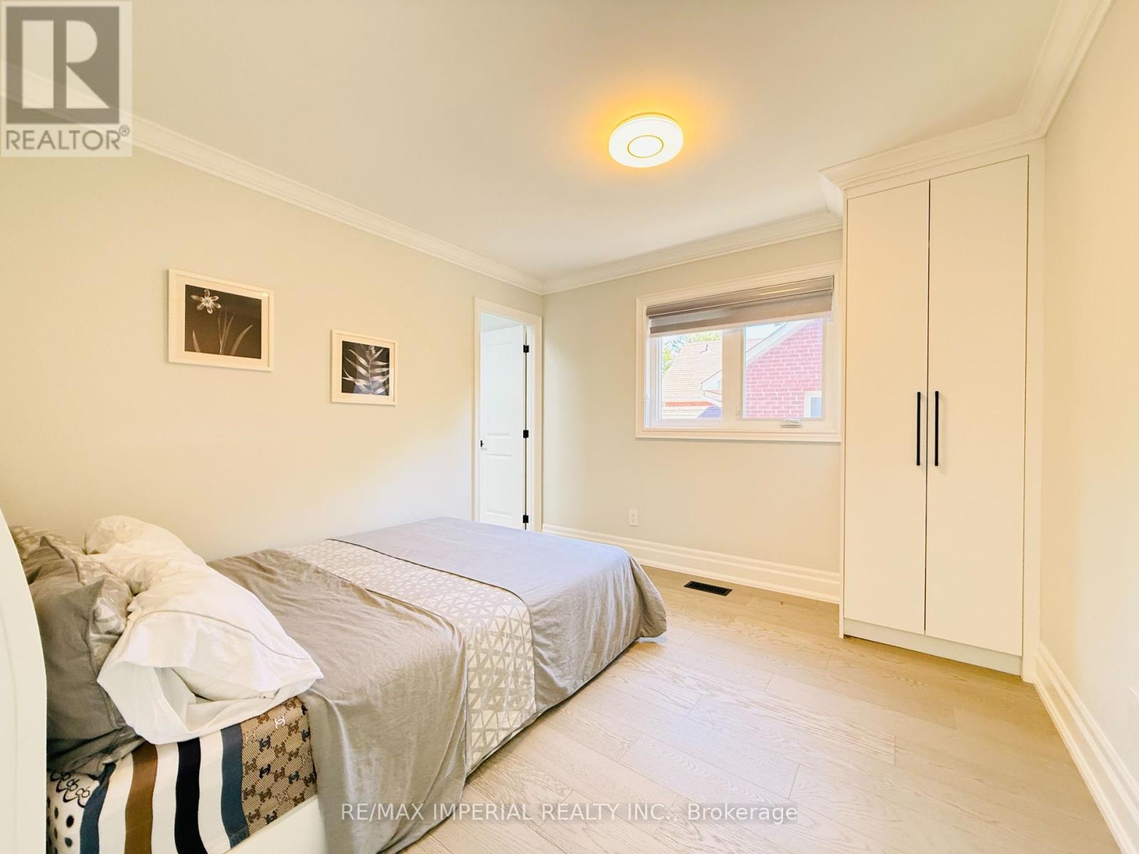 Photo 29 of 2128 Mayflower Boulevard, Oakville ON