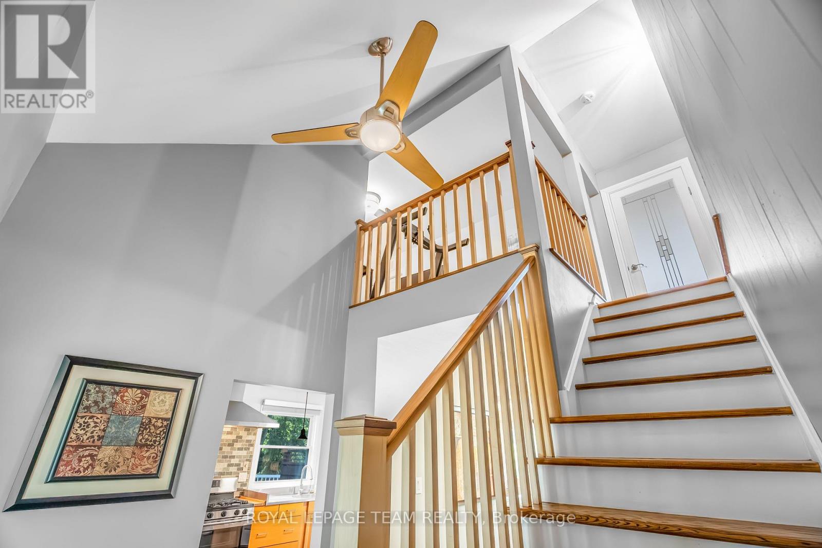 Photo 25 of 37 Promenade Avenue, Ottawa ON