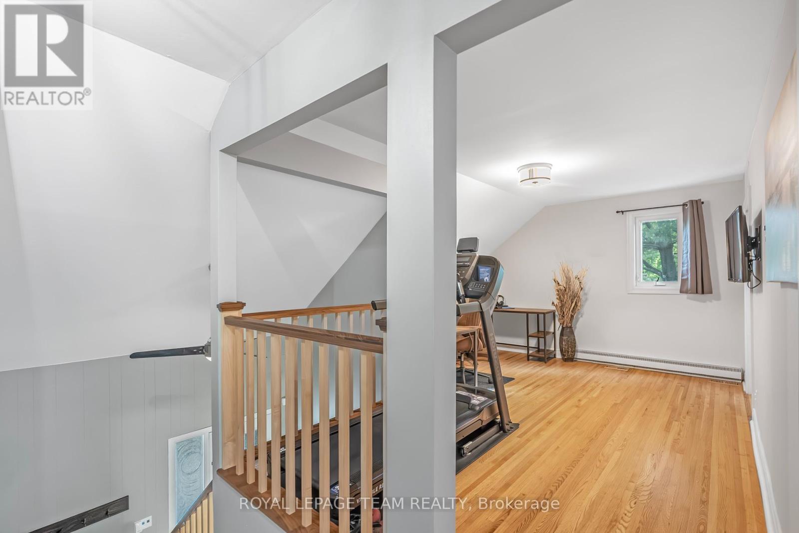 Photo 26 of 37 Promenade Avenue, Ottawa ON