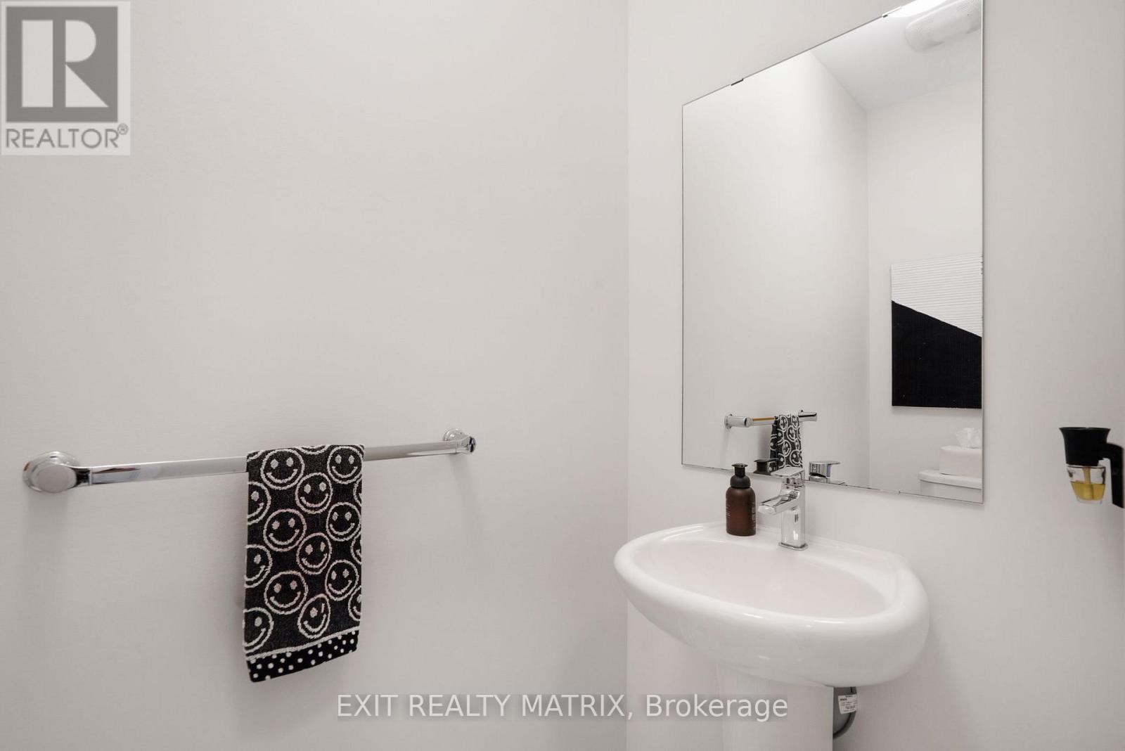 Photo 14 of 1144 Avignon Street, Russell ON