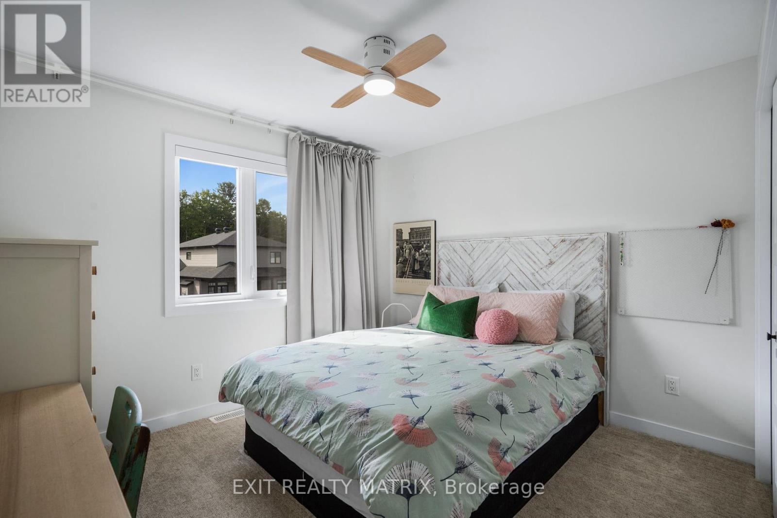 Photo 19 of 1144 Avignon Street, Russell ON