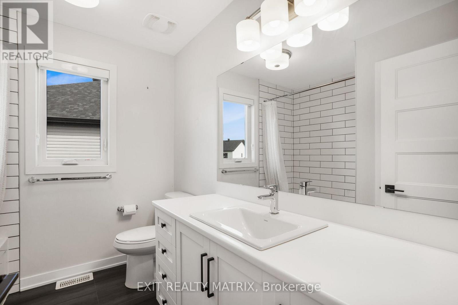 Photo 21 of 1144 Avignon Street, Russell ON