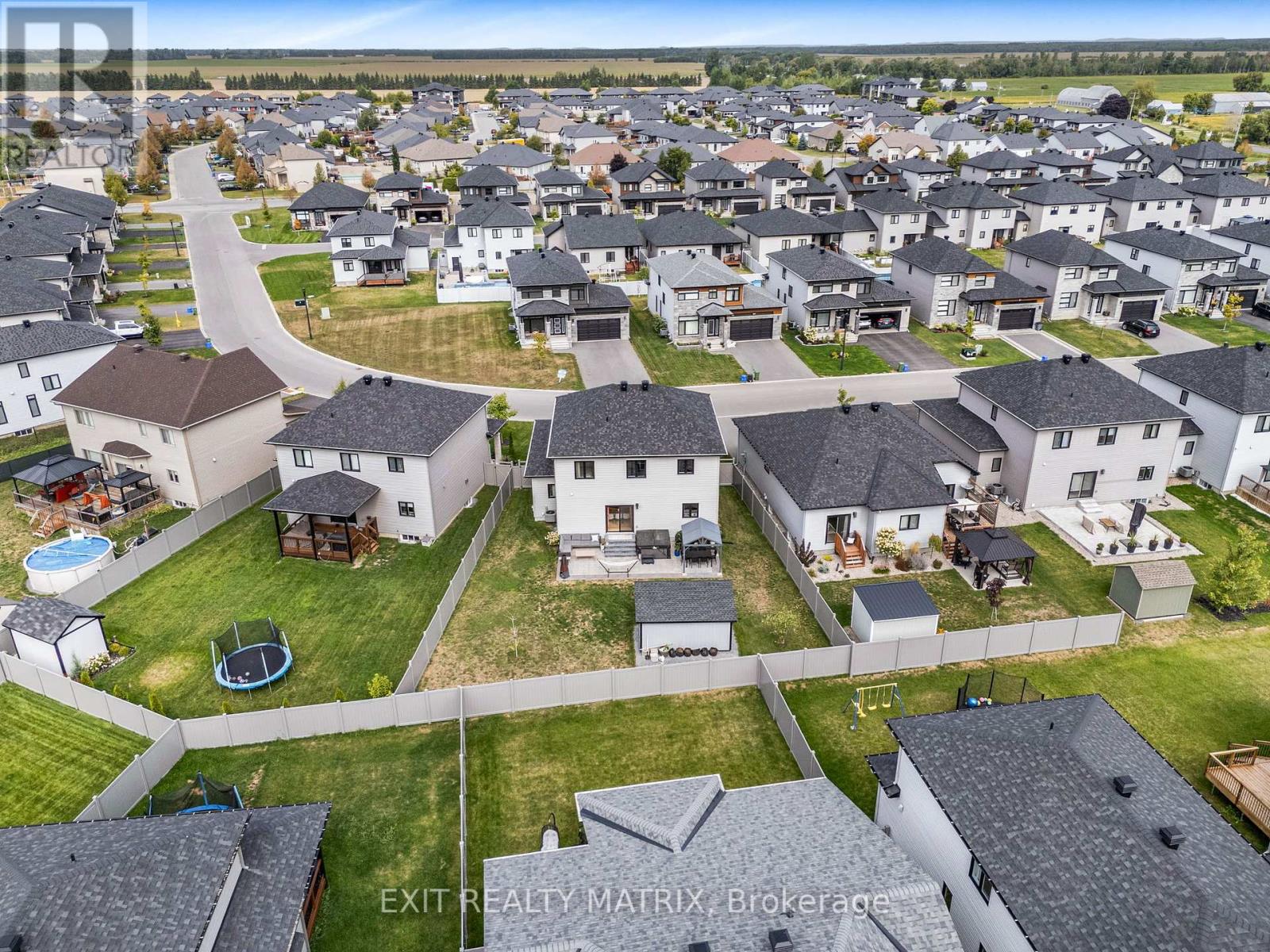 Photo 35 of 1144 Avignon Street, Russell ON