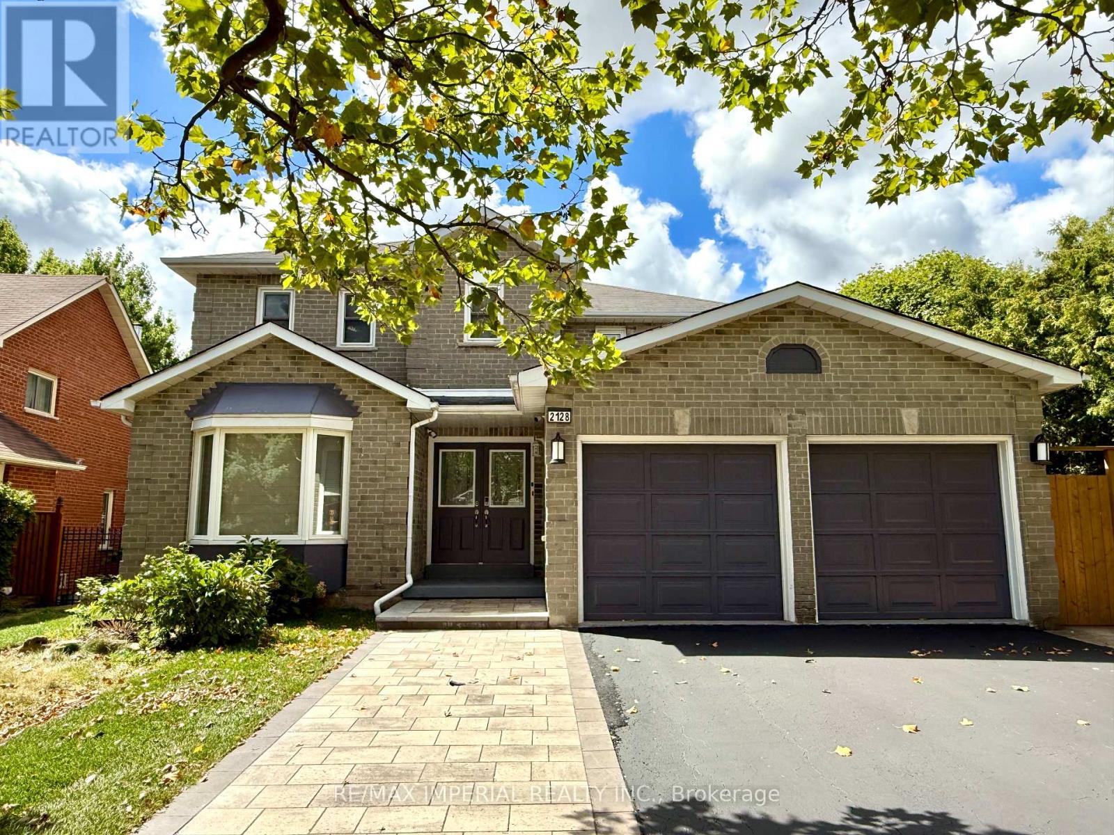 Photo 42 of 2128 Mayflower Boulevard, Oakville ON