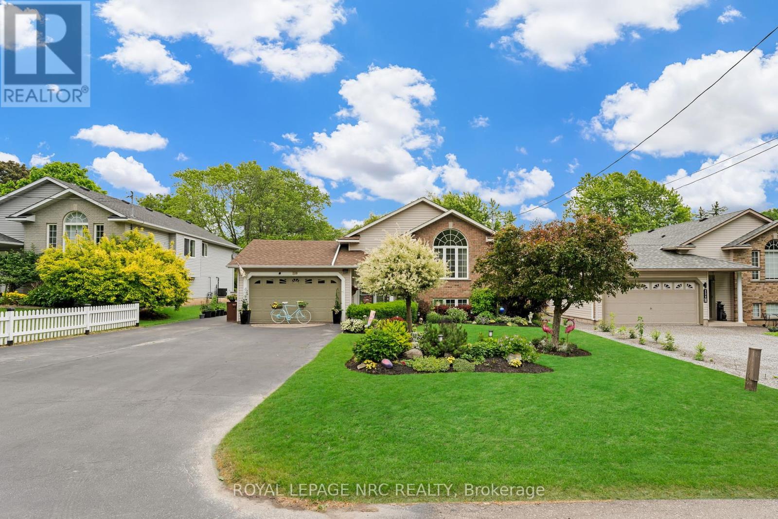 Photo 3 of 228 Ridge Road S, Fort Erie ON