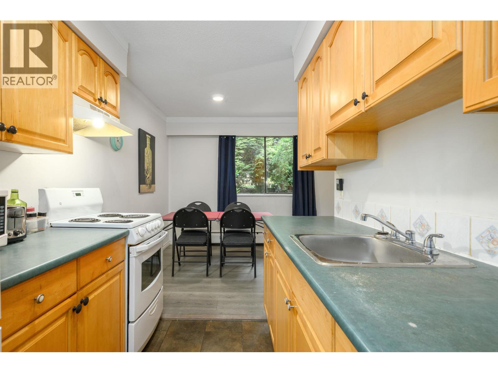 Photo 12 of 110 175 E 4th Street, North Vancouver BC