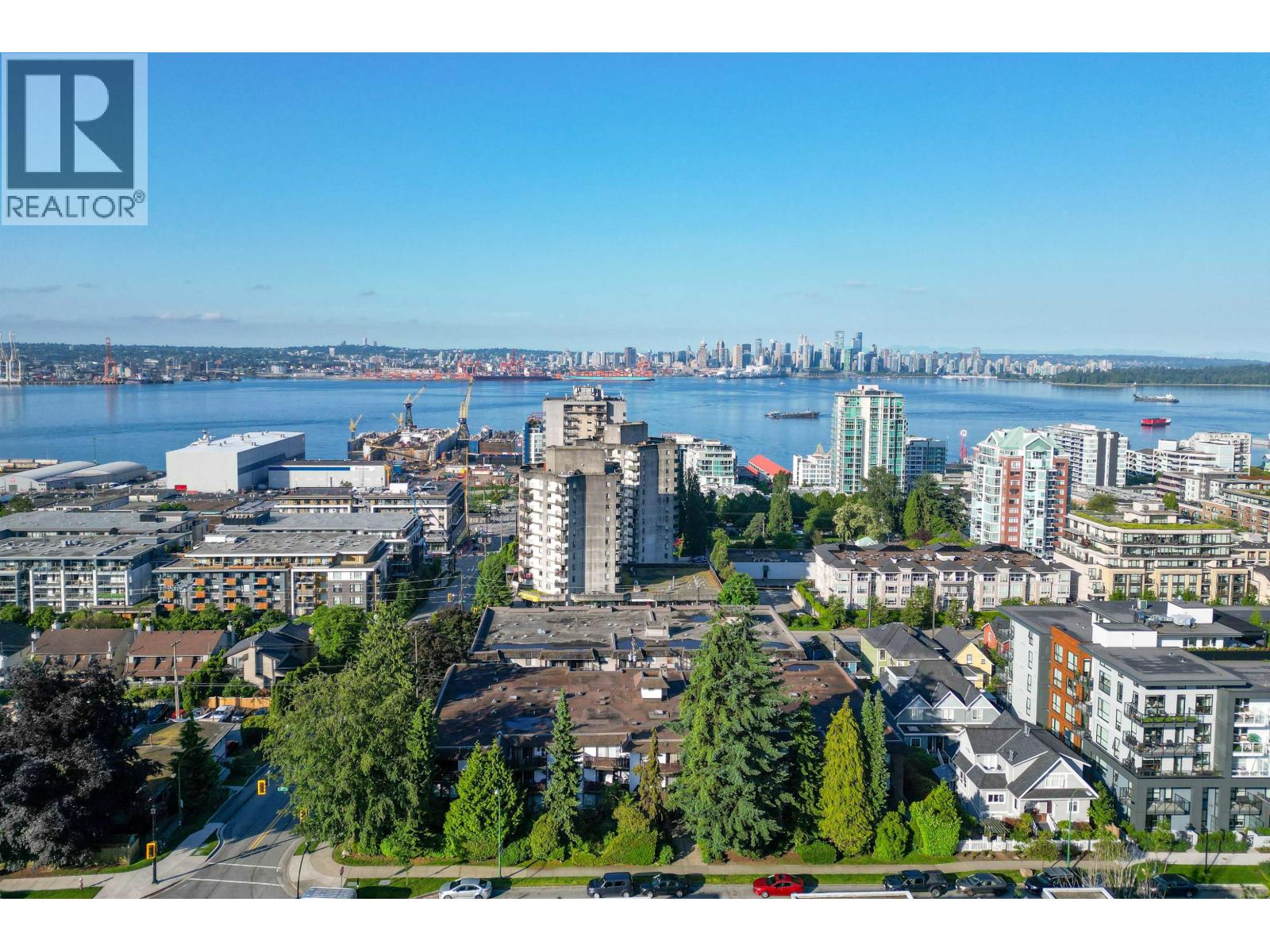 Photo 25 of 110 175 E 4th Street, North Vancouver BC