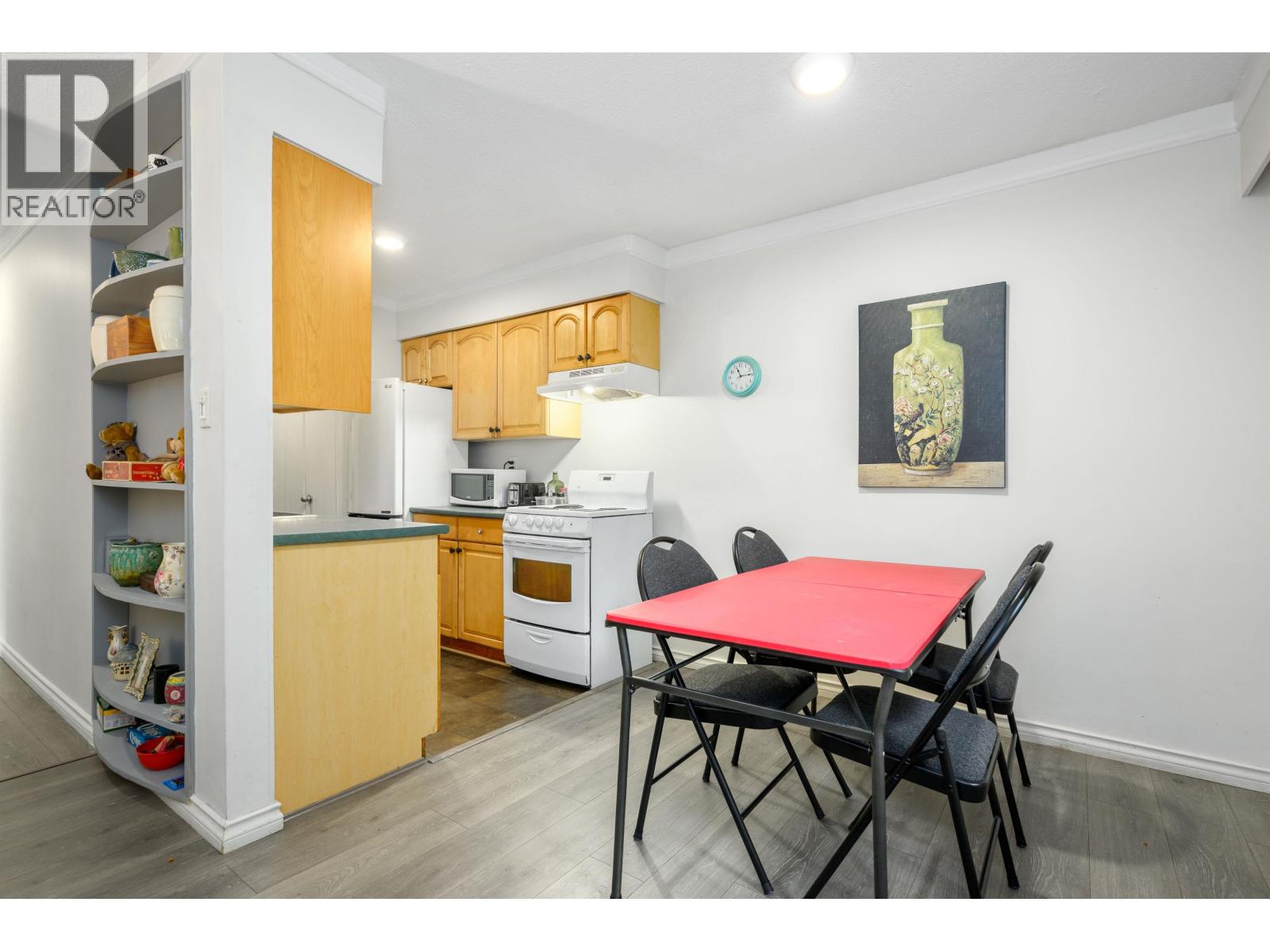Photo 8 of 110 175 E 4th Street, North Vancouver BC
