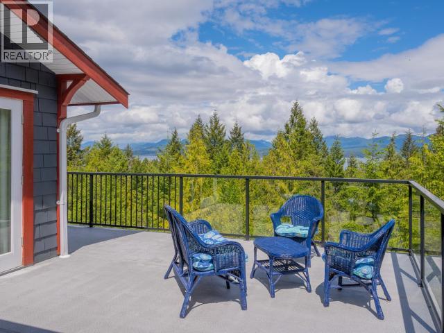 2389 WALL STREET, Texada Island