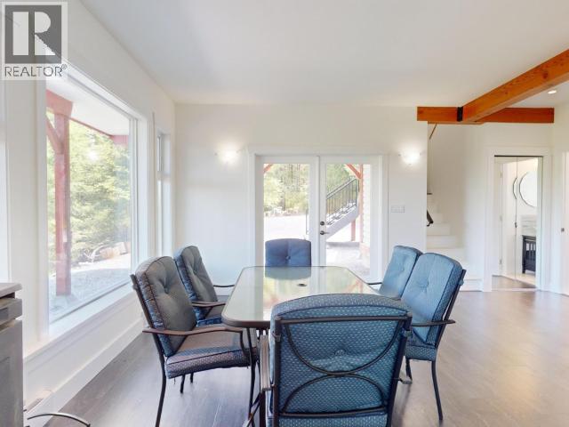 2389 WALL STREET, Texada Island