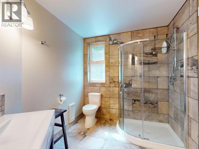 2389 WALL STREET, Texada Island