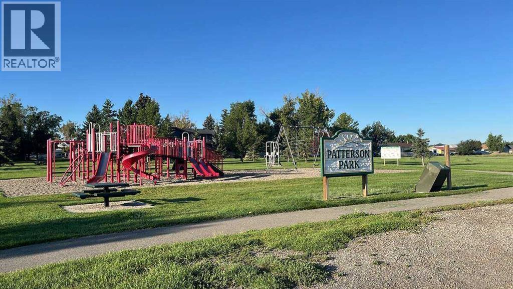 Photo 31 of 5323 2 A Street E, Claresholm AB