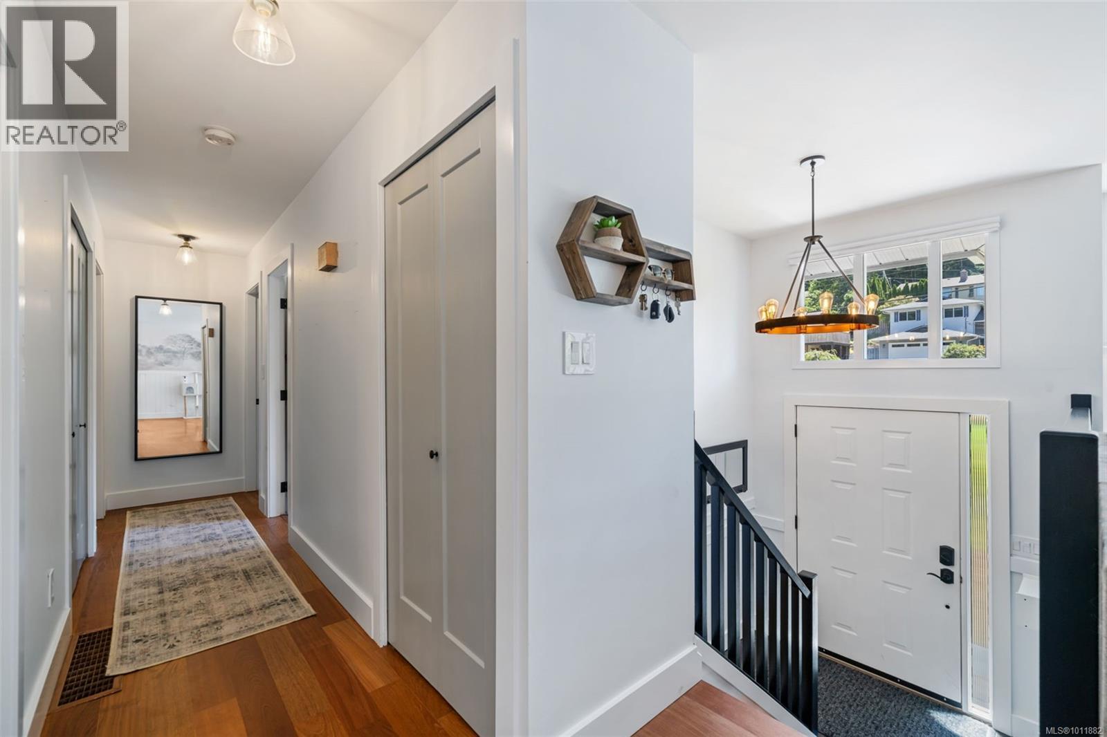 Photo 2 of 846 Cecil Blogg Dr, Colwood BC