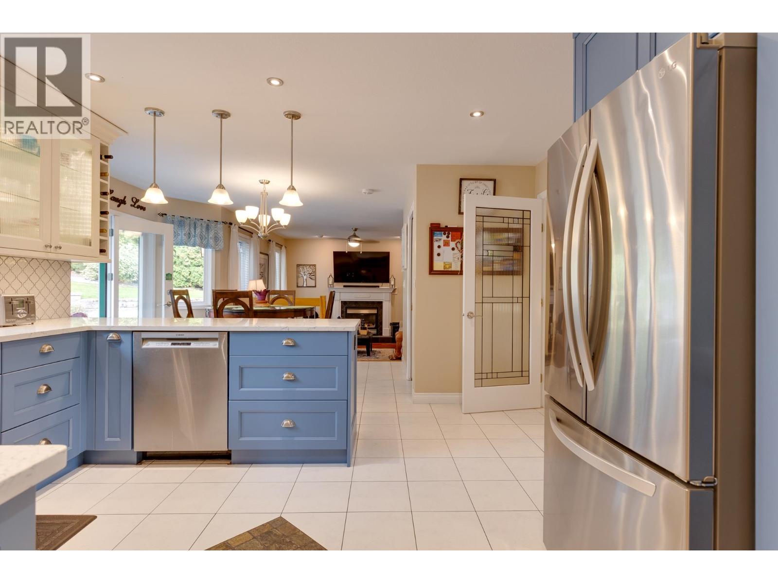 Photo 9 of 3159 Wallace Crescent, Prince George BC