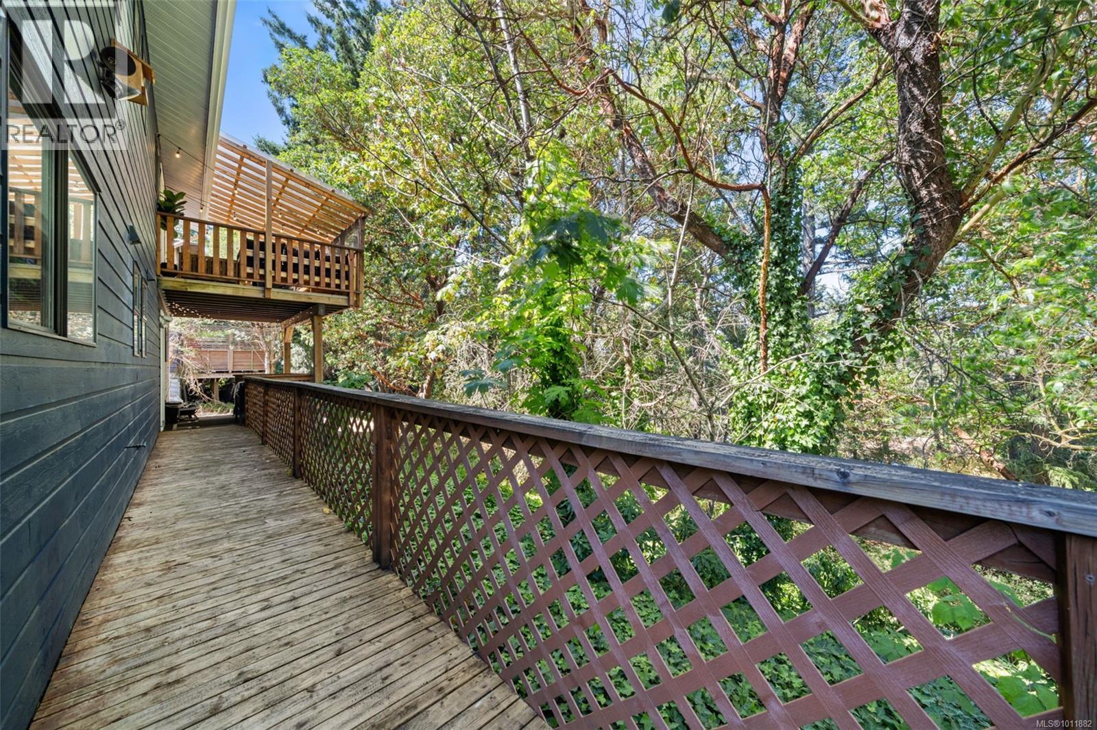 Photo 30 of 846 Cecil Blogg Dr, Colwood BC