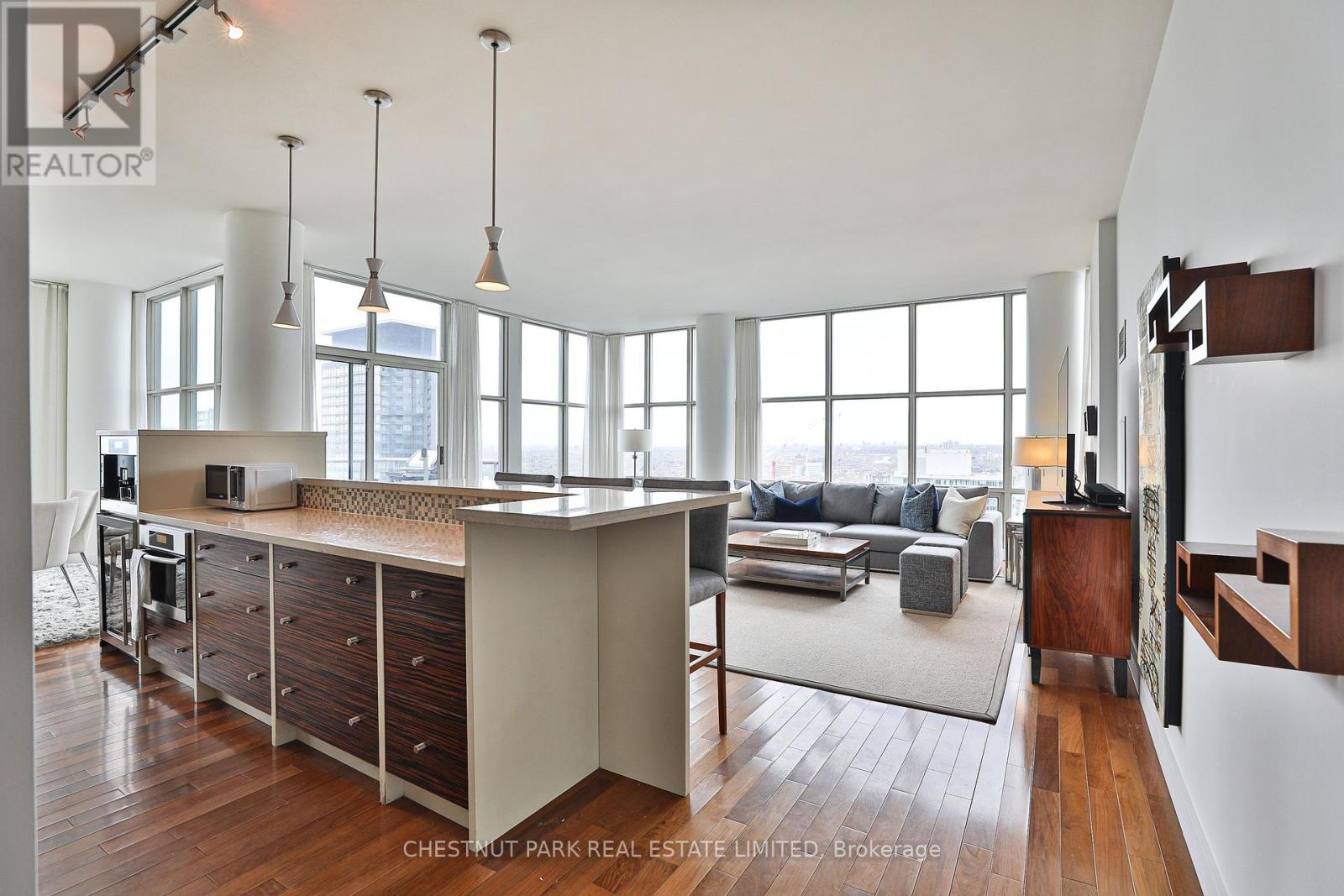 Photo 13 of Ph 01 10 Navy Wharf Court, Toronto ON
