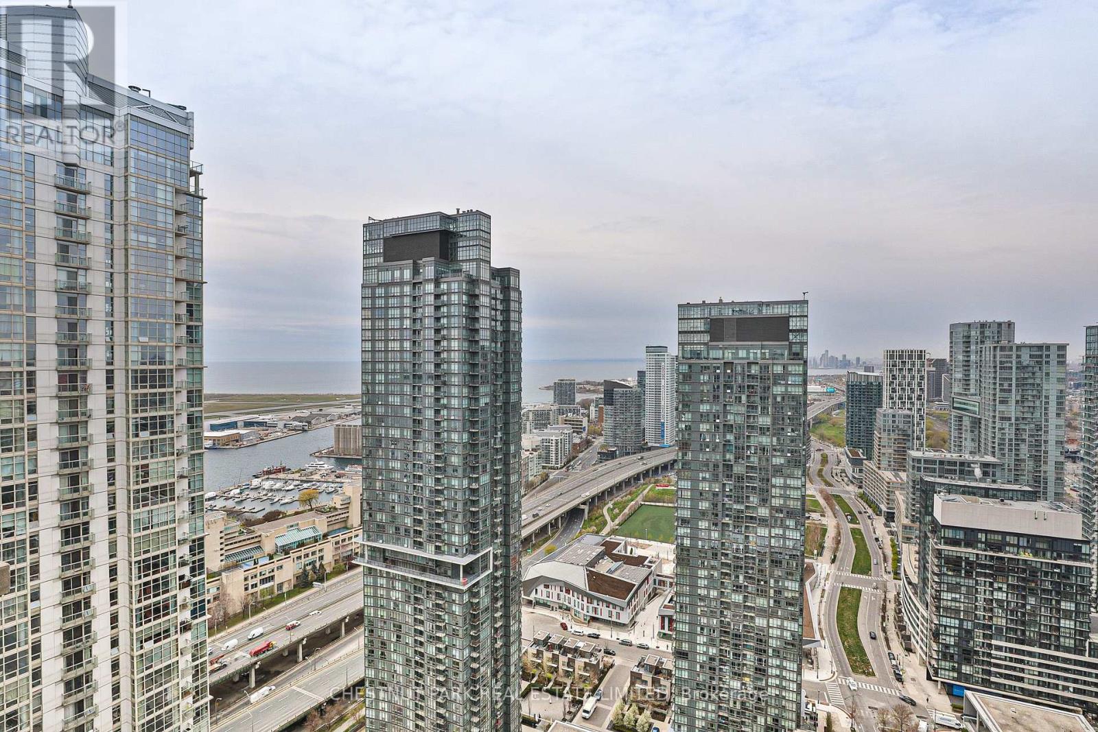 Photo 33 of Ph 01 10 Navy Wharf Court, Toronto ON