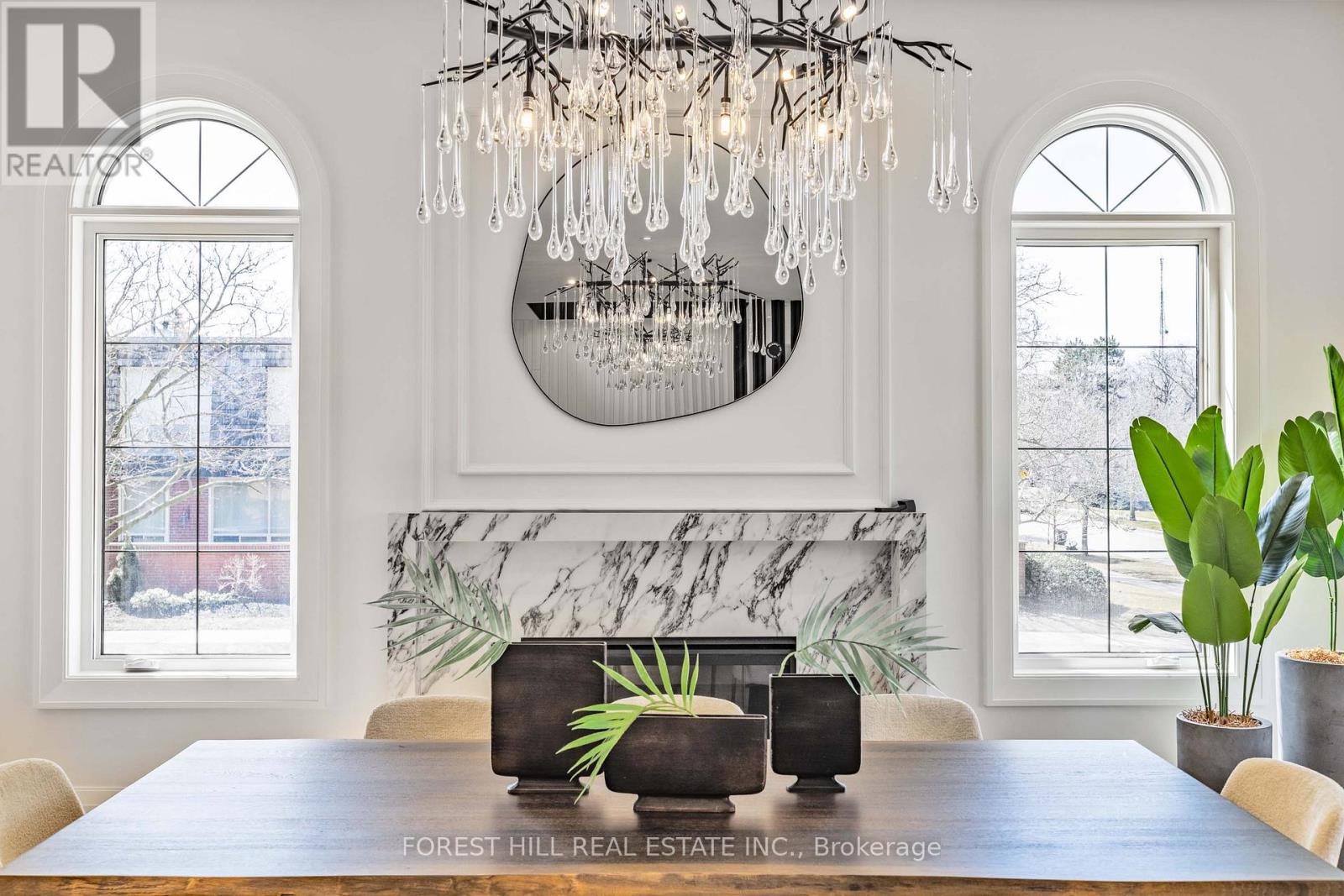 Photo 10 of 81 Upper Canada Drive, Toronto ON