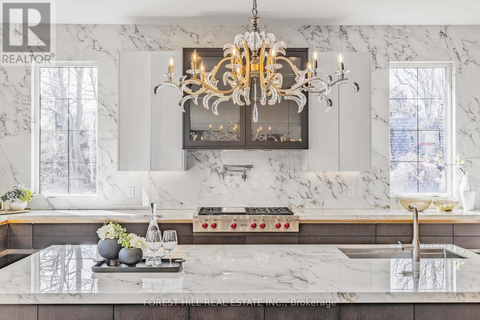 Photo 16 of 81 Upper Canada Drive, Toronto ON