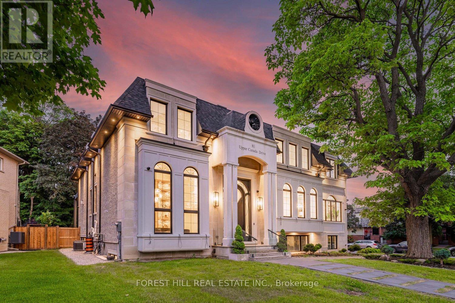 Photo 2 of 81 Upper Canada Drive, Toronto ON